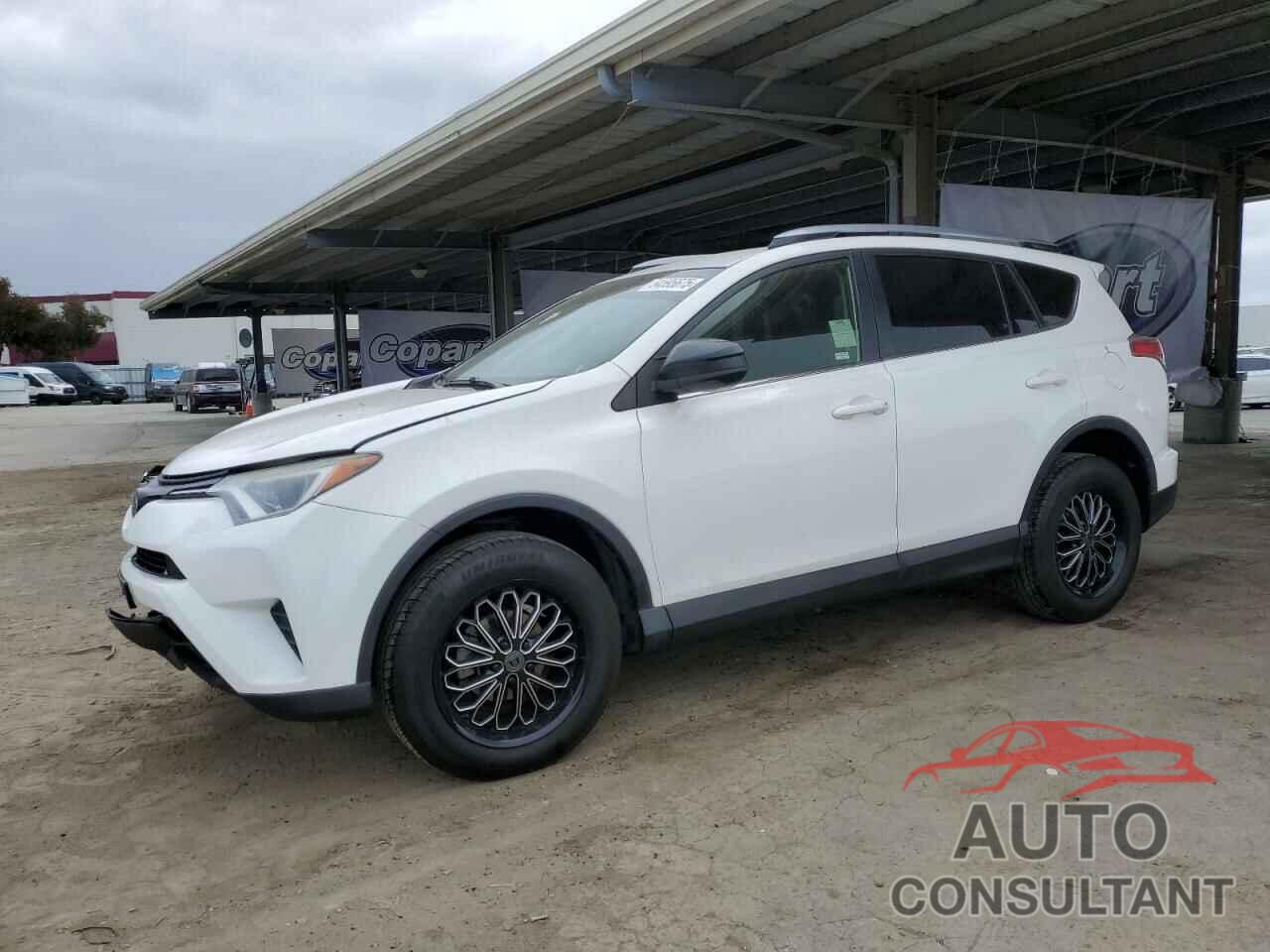 TOYOTA RAV4 2017 - JTMZFREV6HD100087