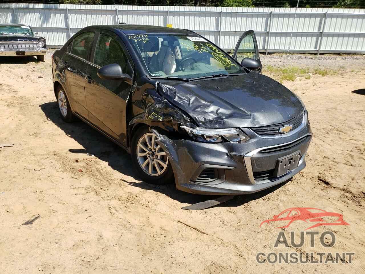 CHEVROLET SONIC 2018 - 1G1JD5SH9J4122559