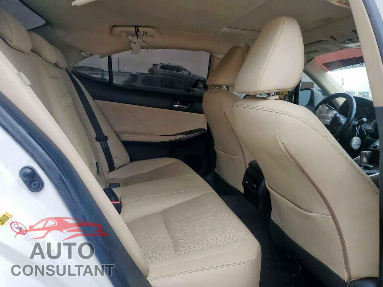 LEXUS IS 2014 - JTHBF1D24E5034203