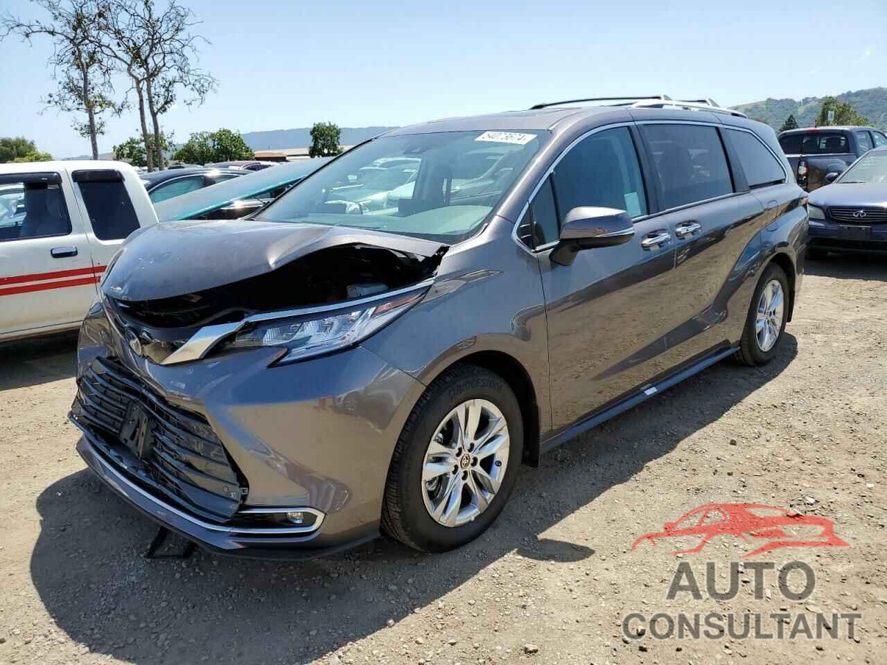 TOYOTA SIENNA 2024 - 5TDZSKFC3RS116446