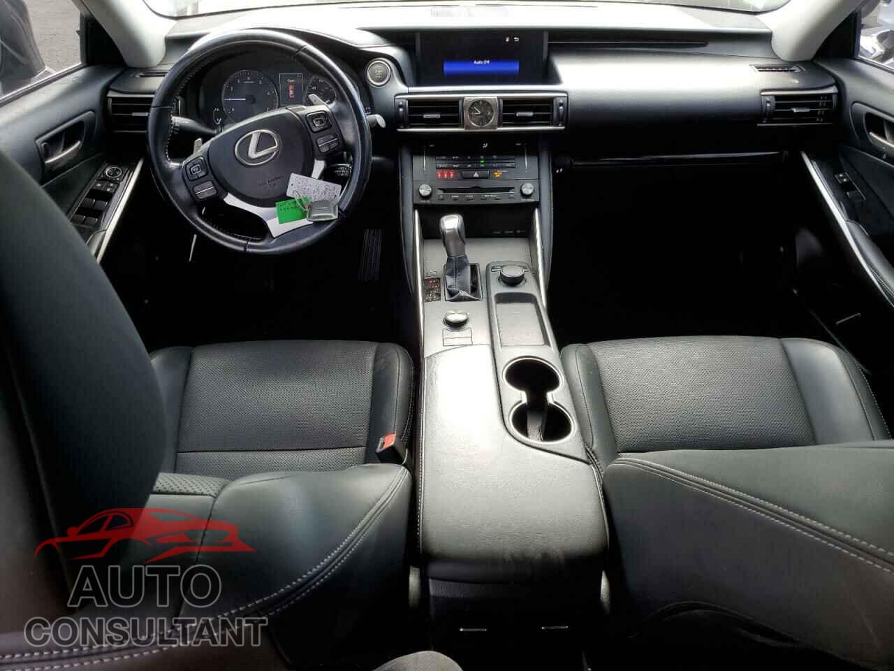 LEXUS IS 2017 - JTHBA1D28H5050097
