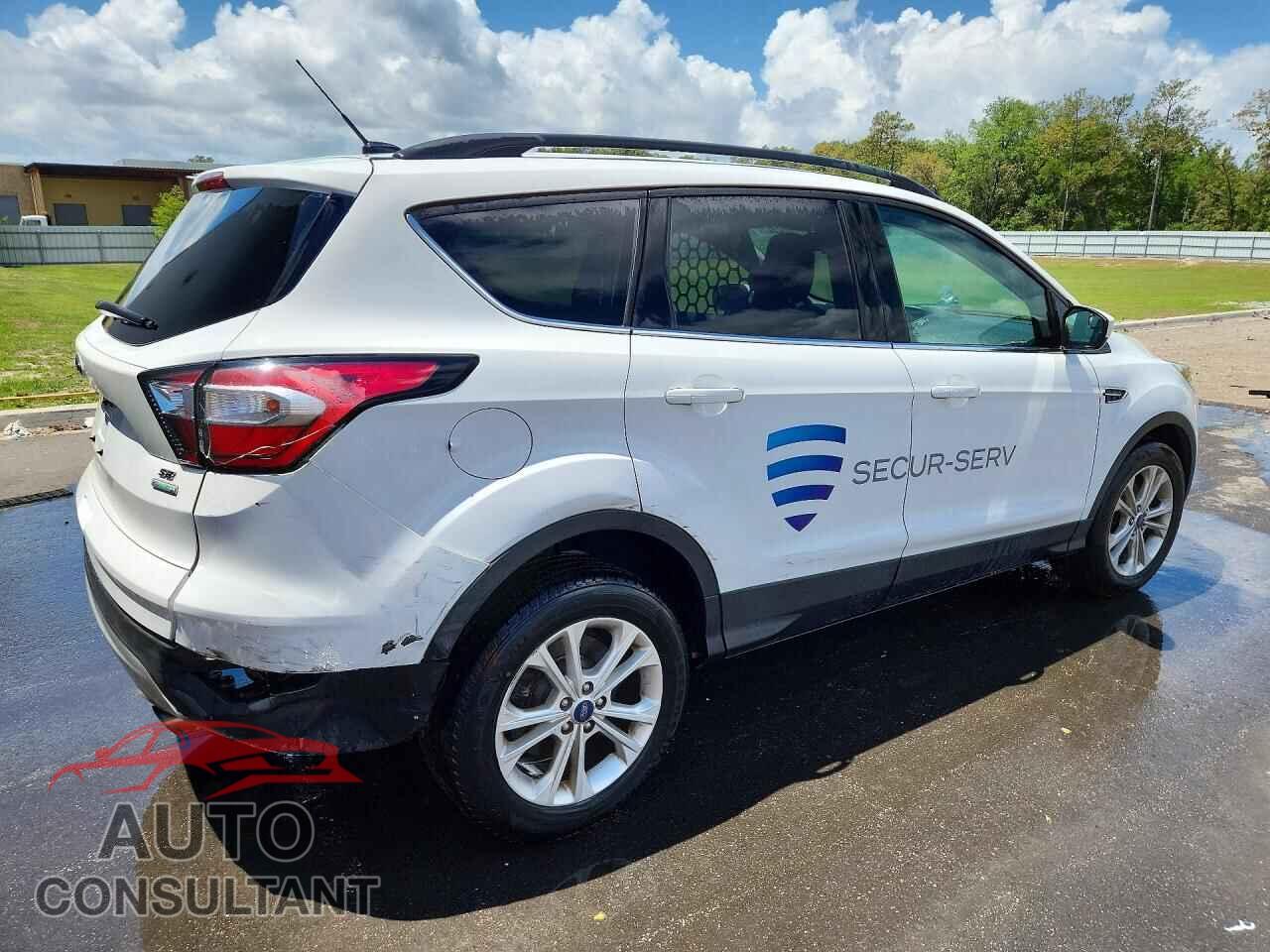 FORD ESCAPE 2018 - 1FMCU0GDXJUB12157