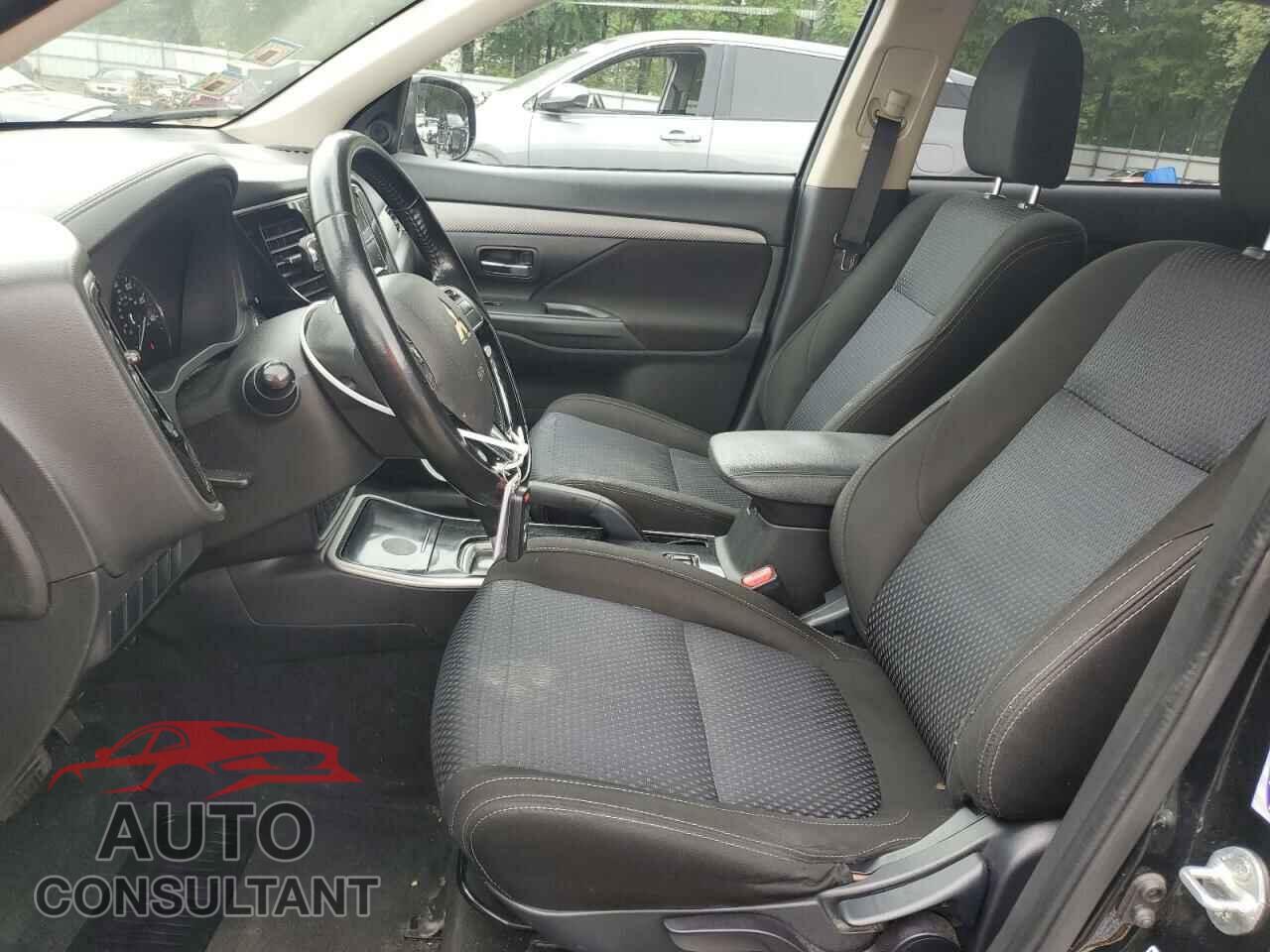 MITSUBISHI OUTLANDER 2017 - JA4AD3A30HZ022990