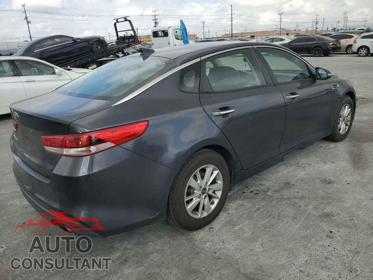 KIA OPTIMA 2018 - KNAGT4L34J5213019