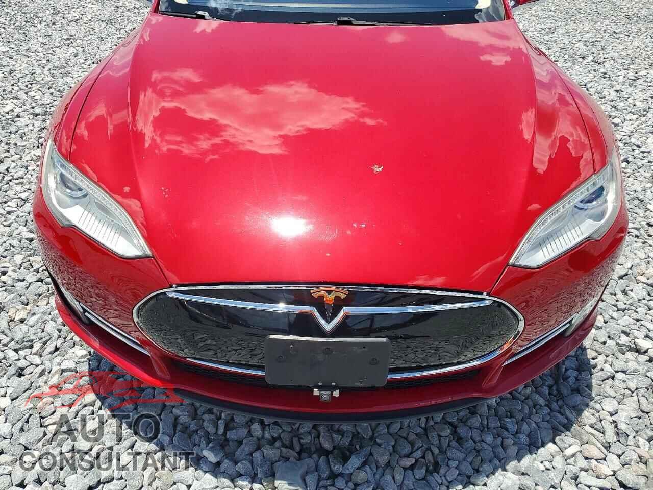 TESLA MODEL S 2013 - 5YJSA1CN5DFP09694