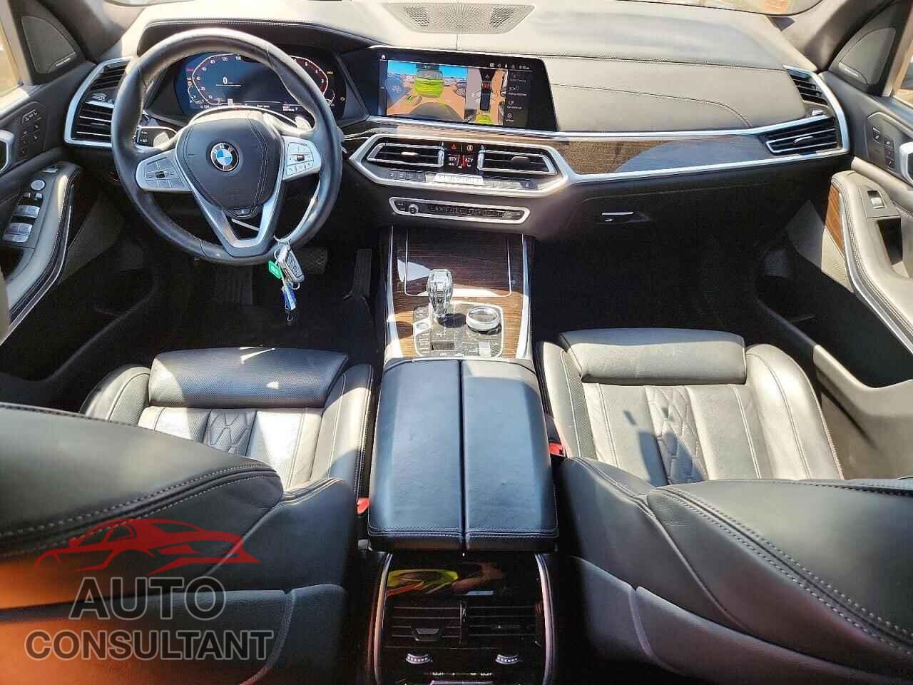 BMW X7 2021 - 5UXCW2C04M9F88443