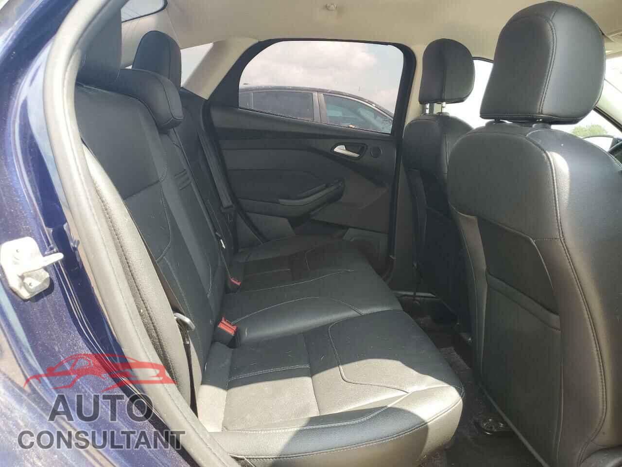 FORD FOCUS 2016 - 1FADP3F27GL237946