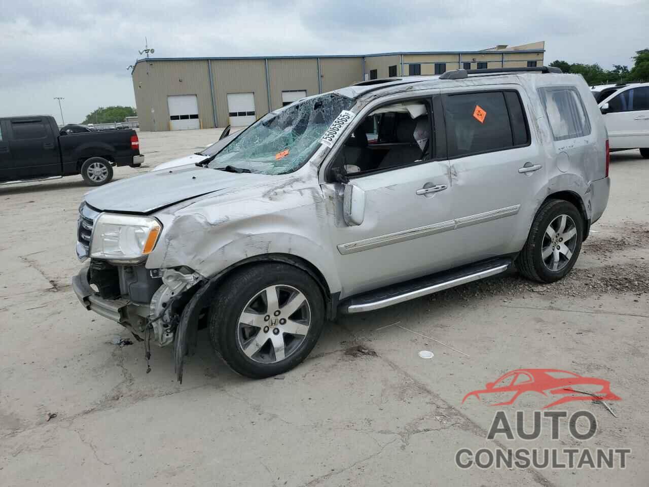 HONDA PILOT 2015 - 5FNYF4H92FB009966