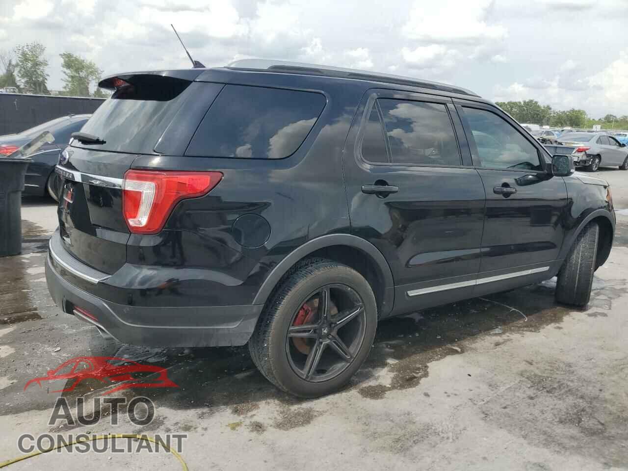 FORD EXPLORER 2018 - 1FM5K7D83JGB85447