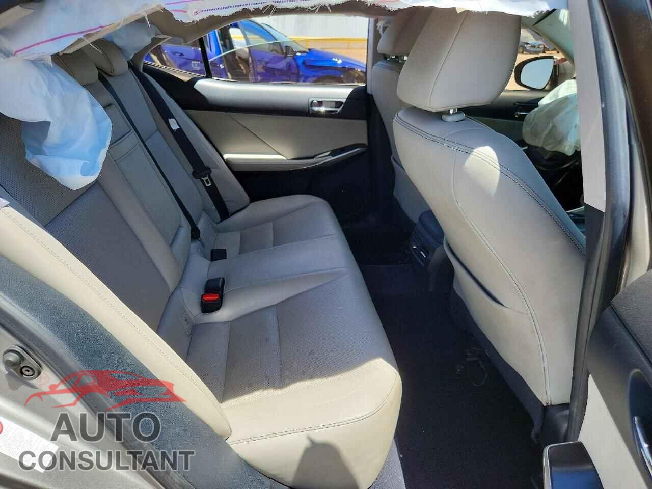 LEXUS IS 2014 - JTHBF1D2XE5026591