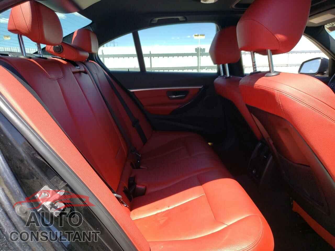 BMW 3 SERIES 2016 - WBA8E3G52GNU00644