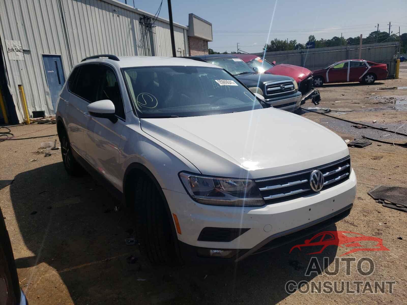 VOLKSWAGEN TIGUAN 2018 - 3VV2B7AX5JM018789