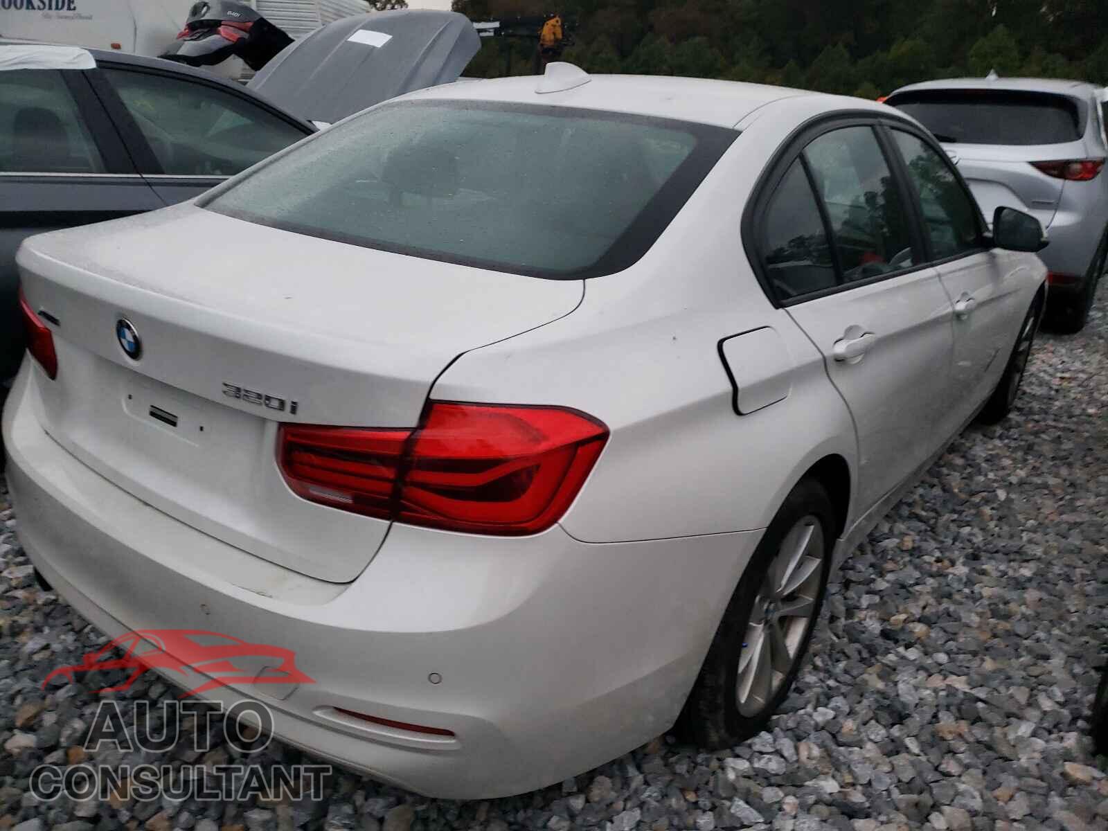 BMW 3 SERIES 2017 - WBA8E5G36HNU43475