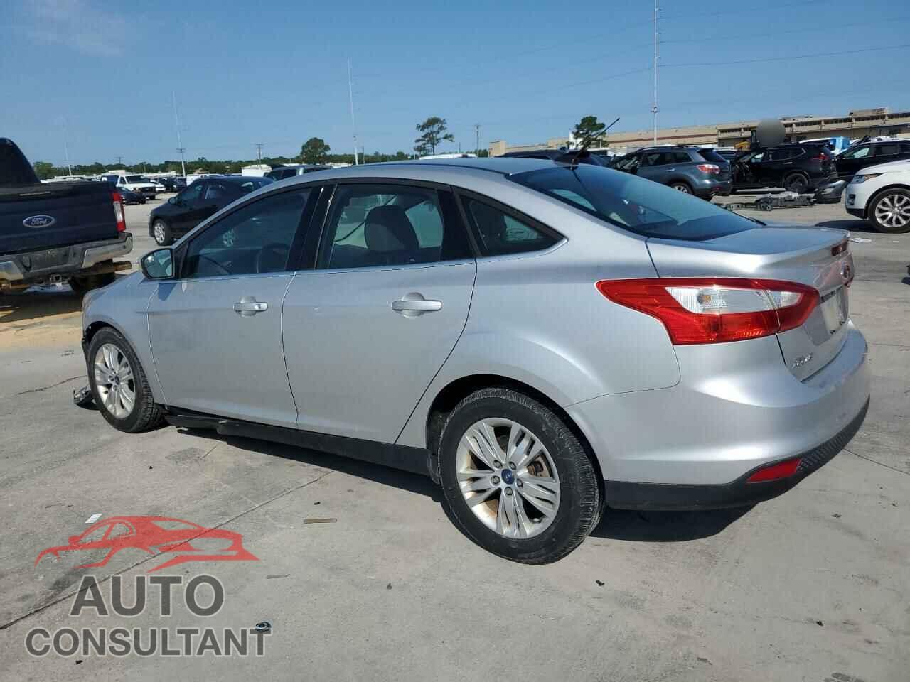 FORD FOCUS 2012 - 1FAHP3H24CL453407