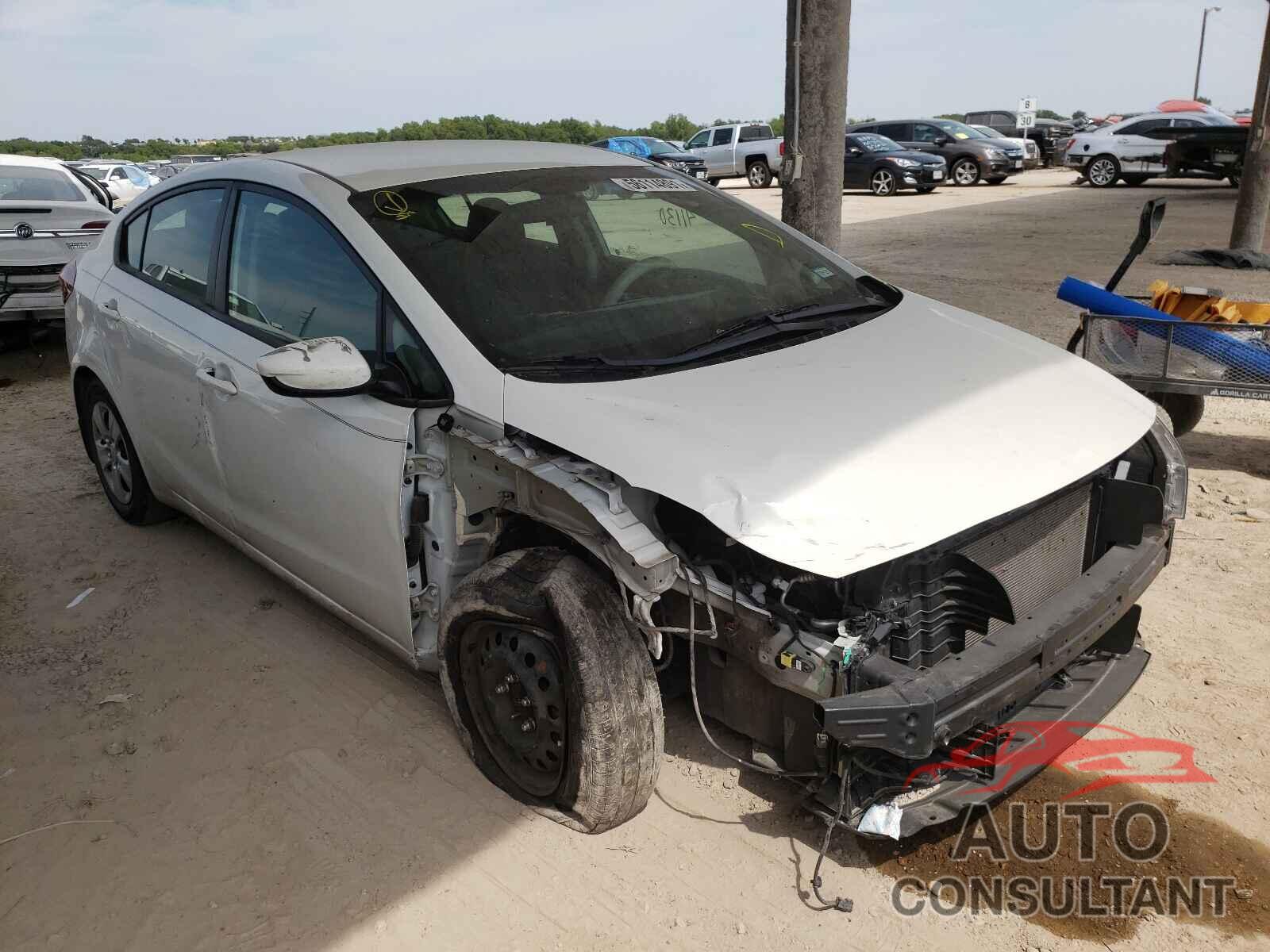 KIA FORTE 2018 - 3KPFK4A72JE239212