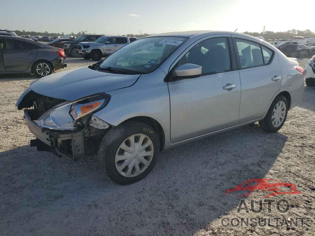 NISSAN VERSA 2019 - 3N1CN7AP0KL870469