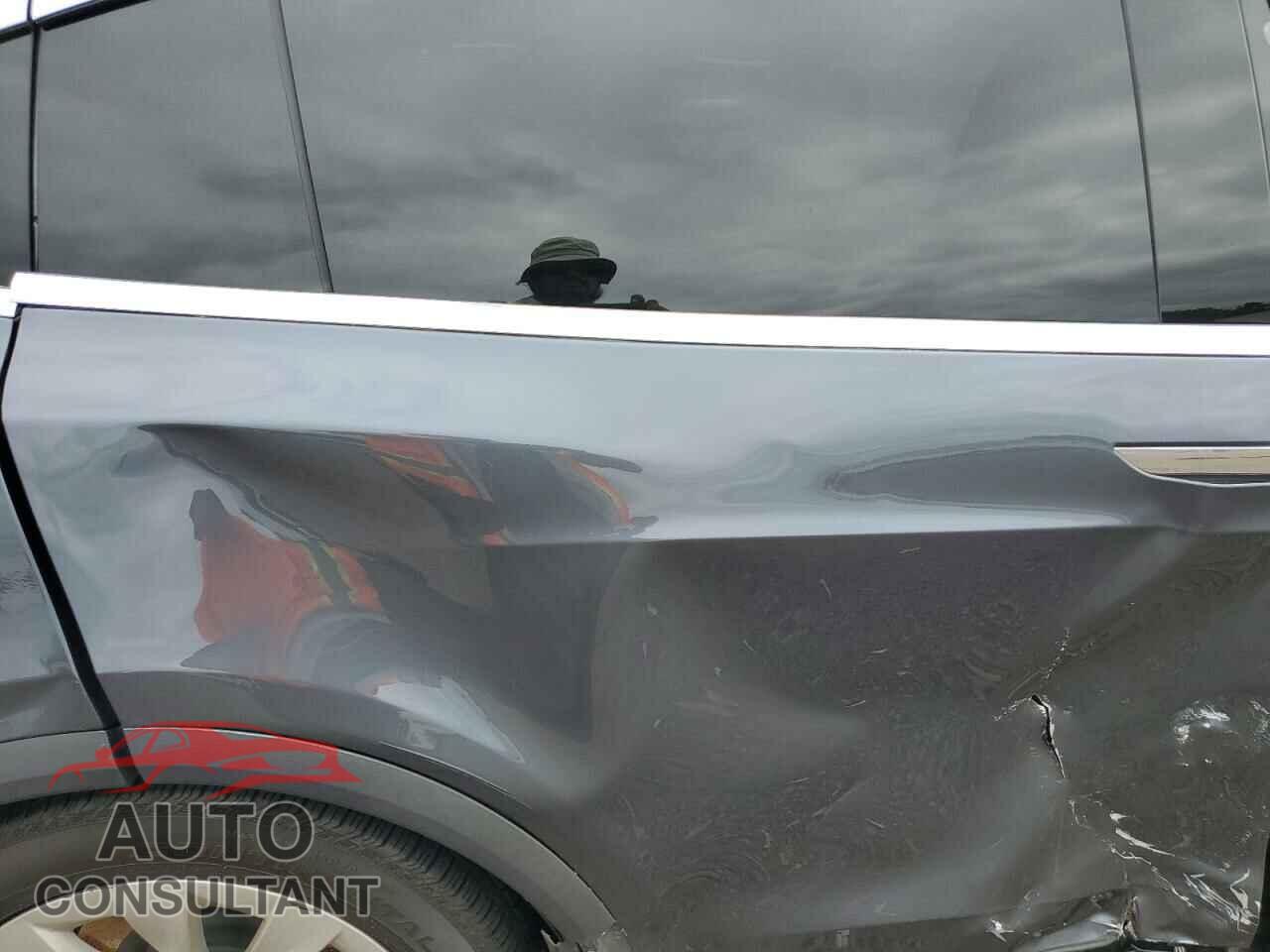 TESLA MODEL X 2020 - 5YJXCBE25LF242574