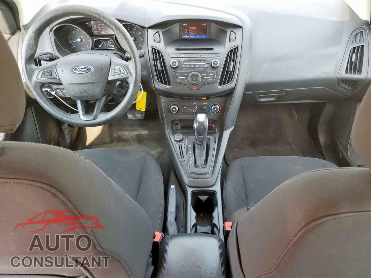 FORD FOCUS 2016 - 1FADP3K28GL244975