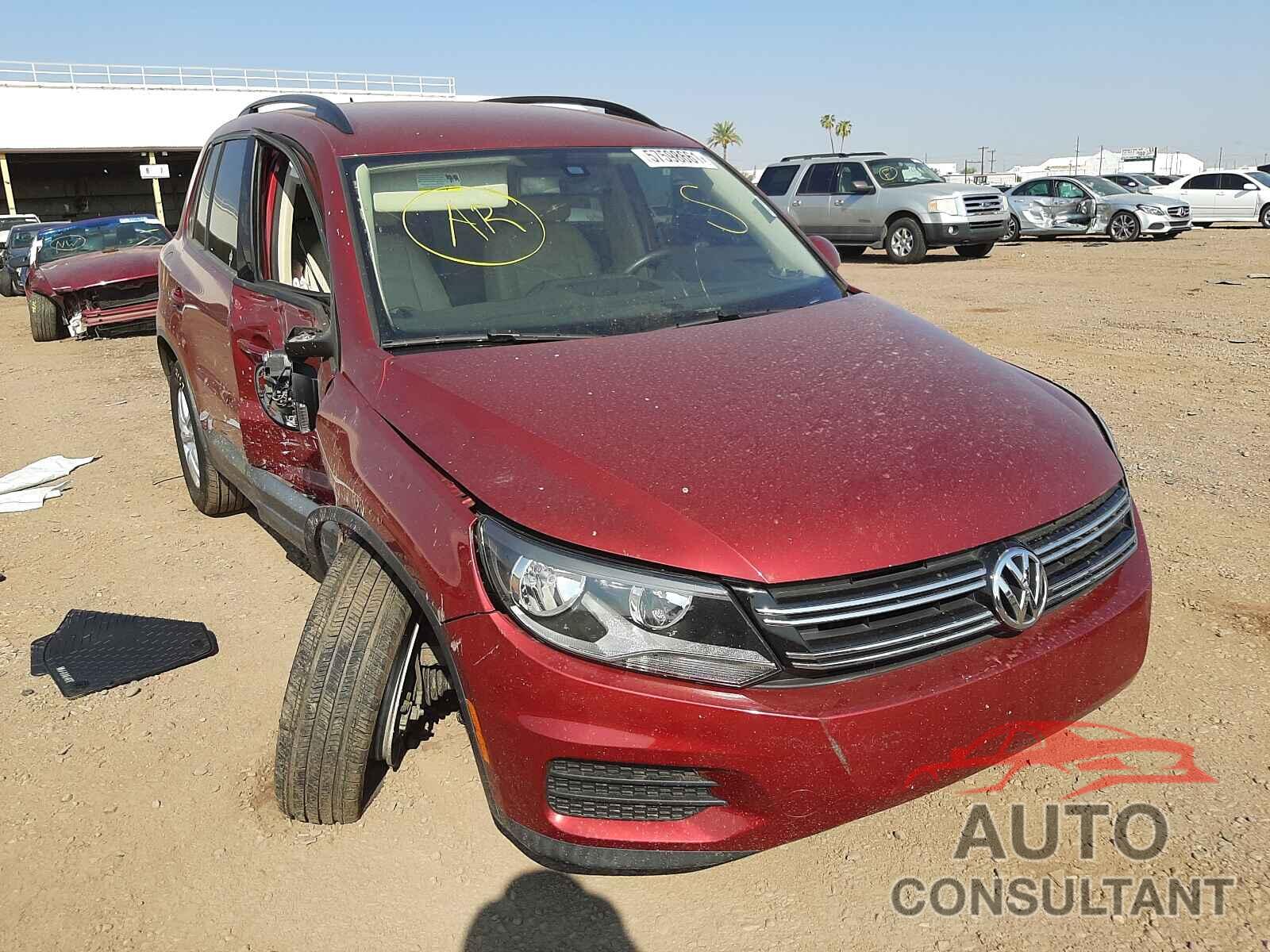 VOLKSWAGEN TIGUAN 2016 - WVGAV7AX8GW001264