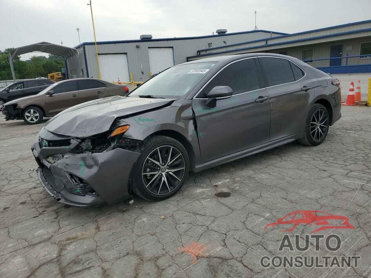 TOYOTA CAMRY 2023 - 4T1G11AK8PU180120