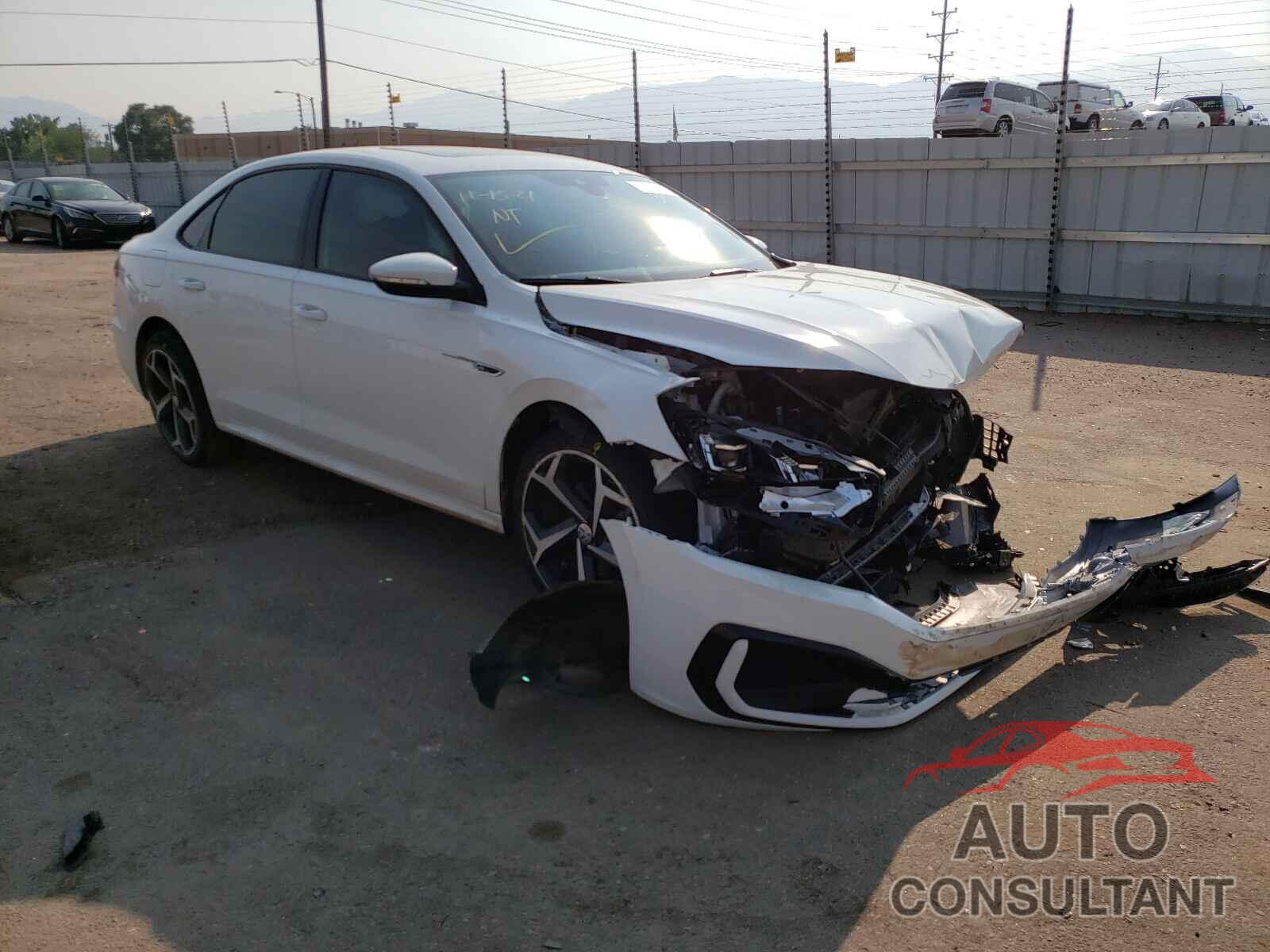 VOLKSWAGEN PASSAT 2021 - 1VWMA7A33MC008871