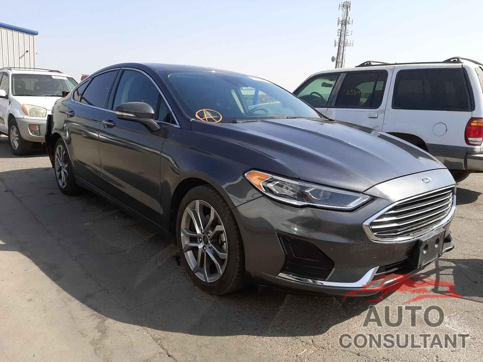 FORD FUSION 2019 - 3FA6P0CD4KR182041