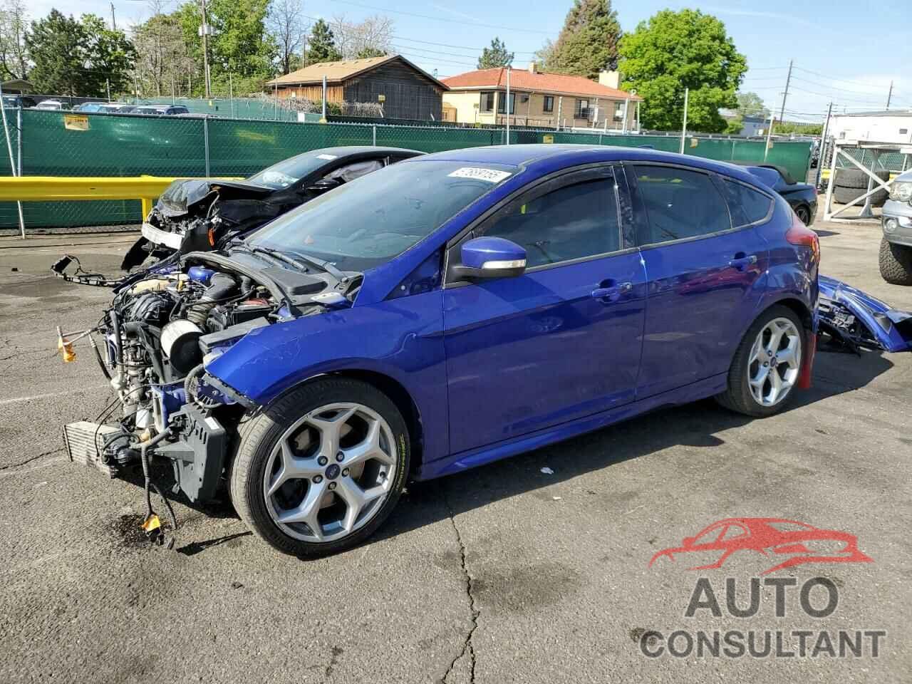 FORD FOCUS 2013 - 1FADP3L99DL196944