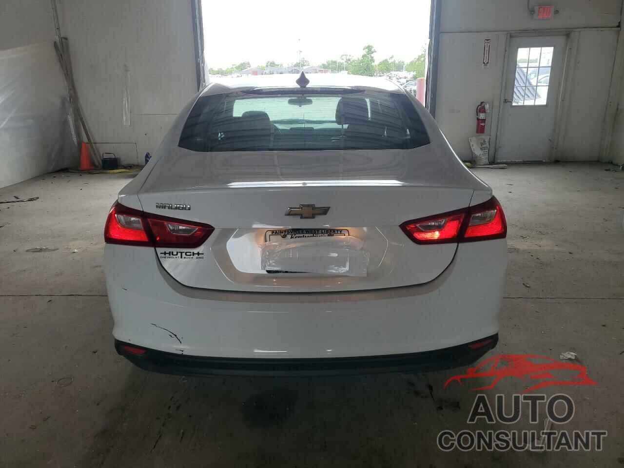 CHEVROLET MALIBU 2020 - 1G1ZB5ST8LF087243
