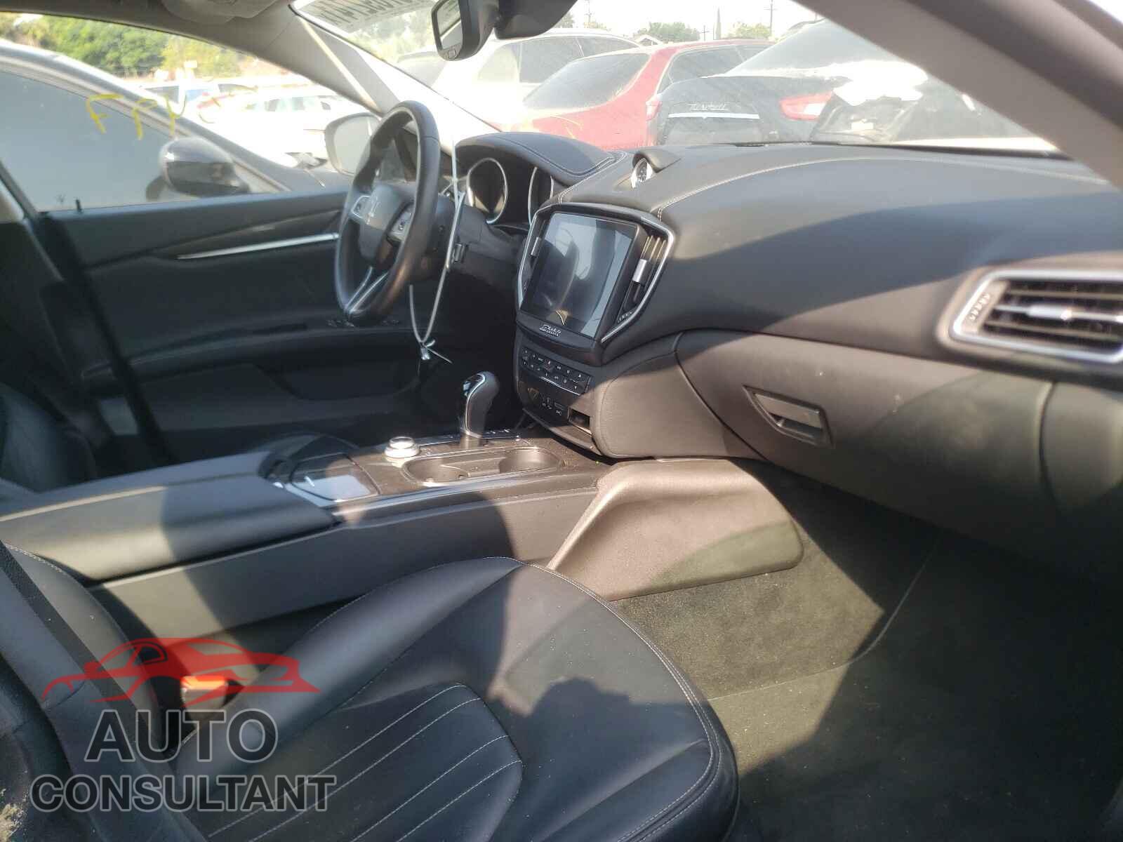MASERATI ALL MODELS 2017 - ZAM57RSS9H1216919
