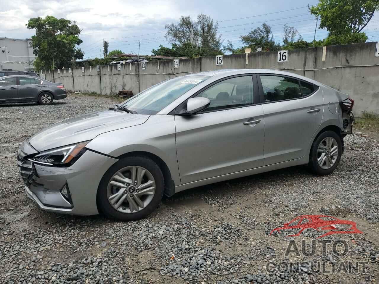 HYUNDAI ELANTRA 2020 - 5NPD84LF4LH608371