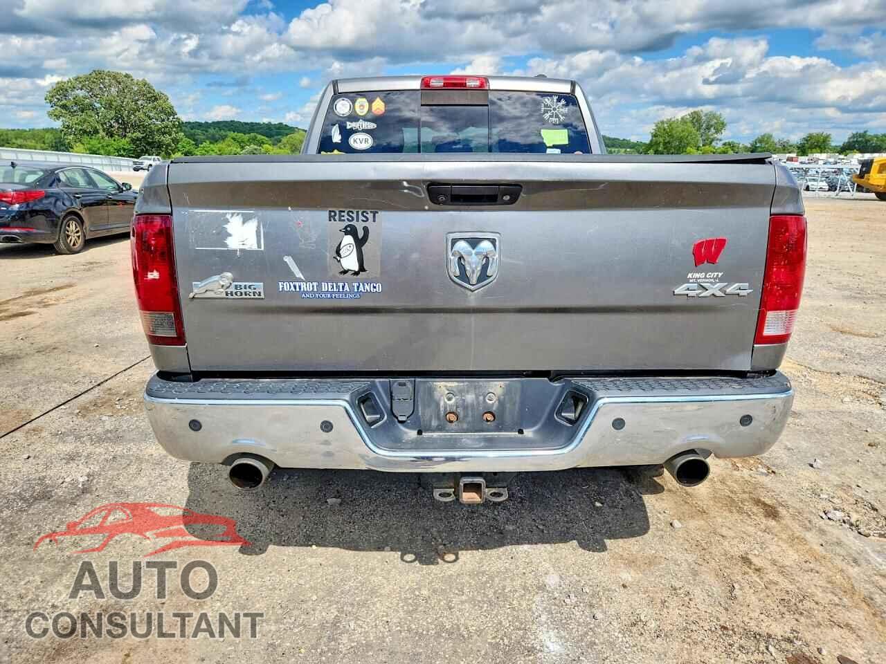 DODGE RAM 1500 2012 - 1C6RD7LT5CS203976