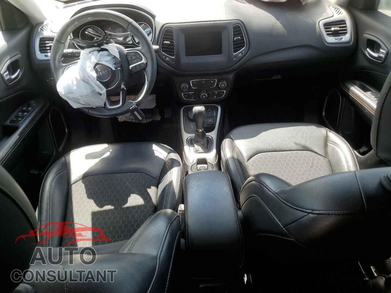 JEEP COMPASS 2019 - 3C4NJDBB1KT704206