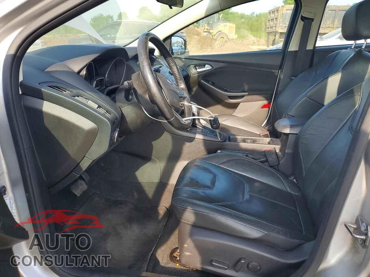 FORD FOCUS 2016 - 1FADP3F22GL224747