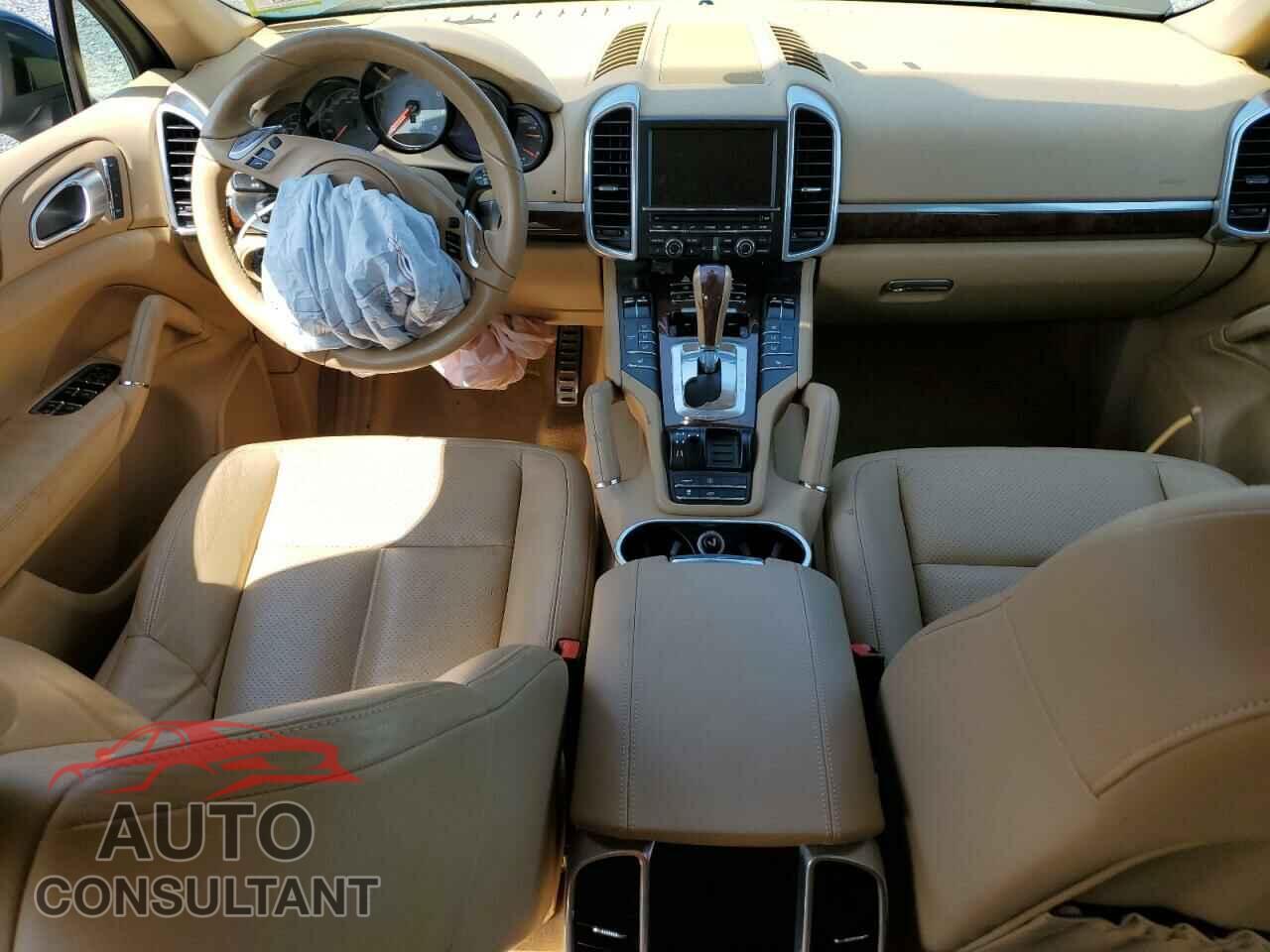 PORSCHE CAYENNE 2011 - WP1AB2A2XBLA47093