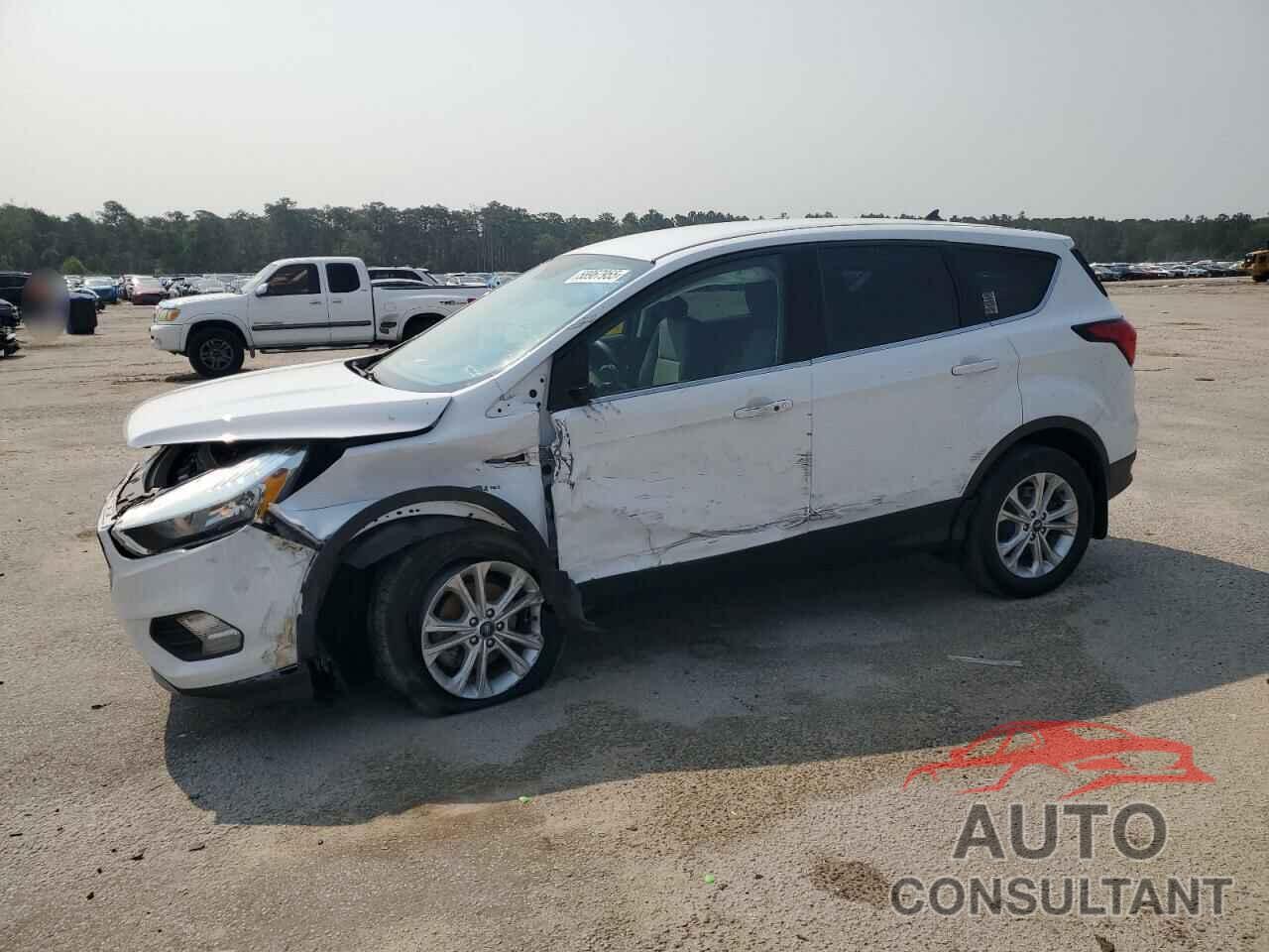 FORD ESCAPE 2019 - 1FMCU0GD9KUA29403