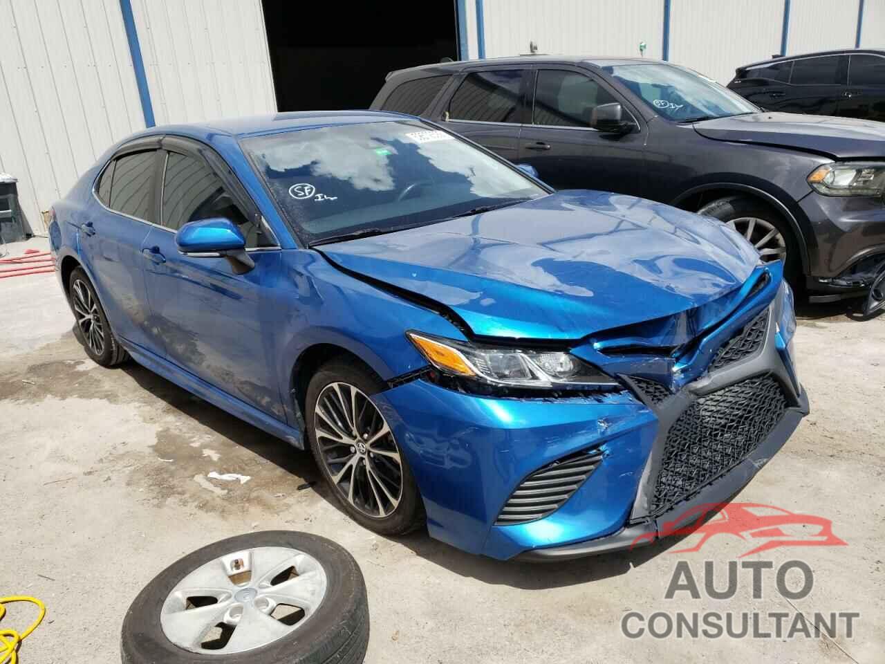 TOYOTA CAMRY 2018 - 4T1B11HK3JU062337