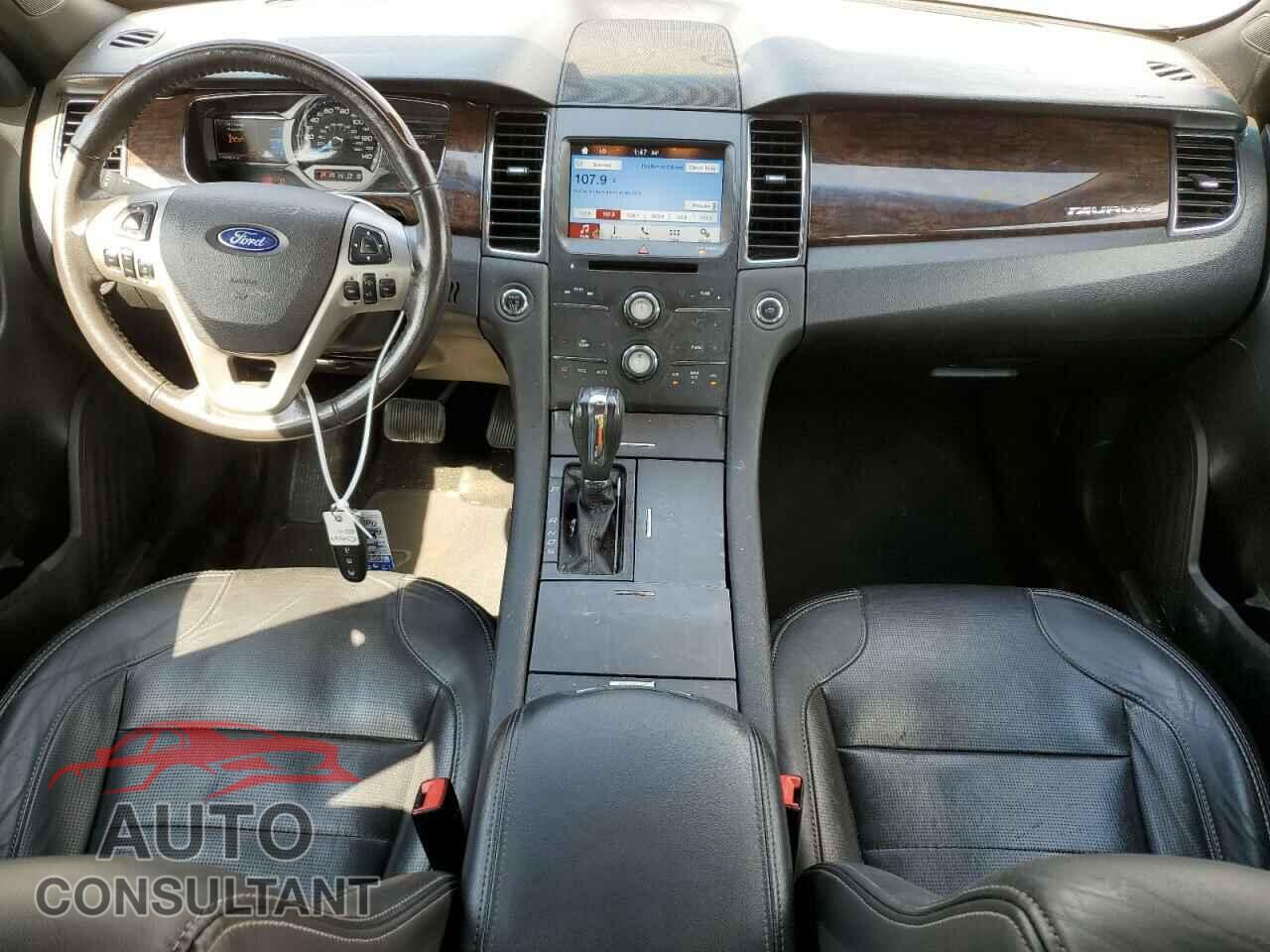 FORD TAURUS 2016 - 1FAHP2F80GG132626