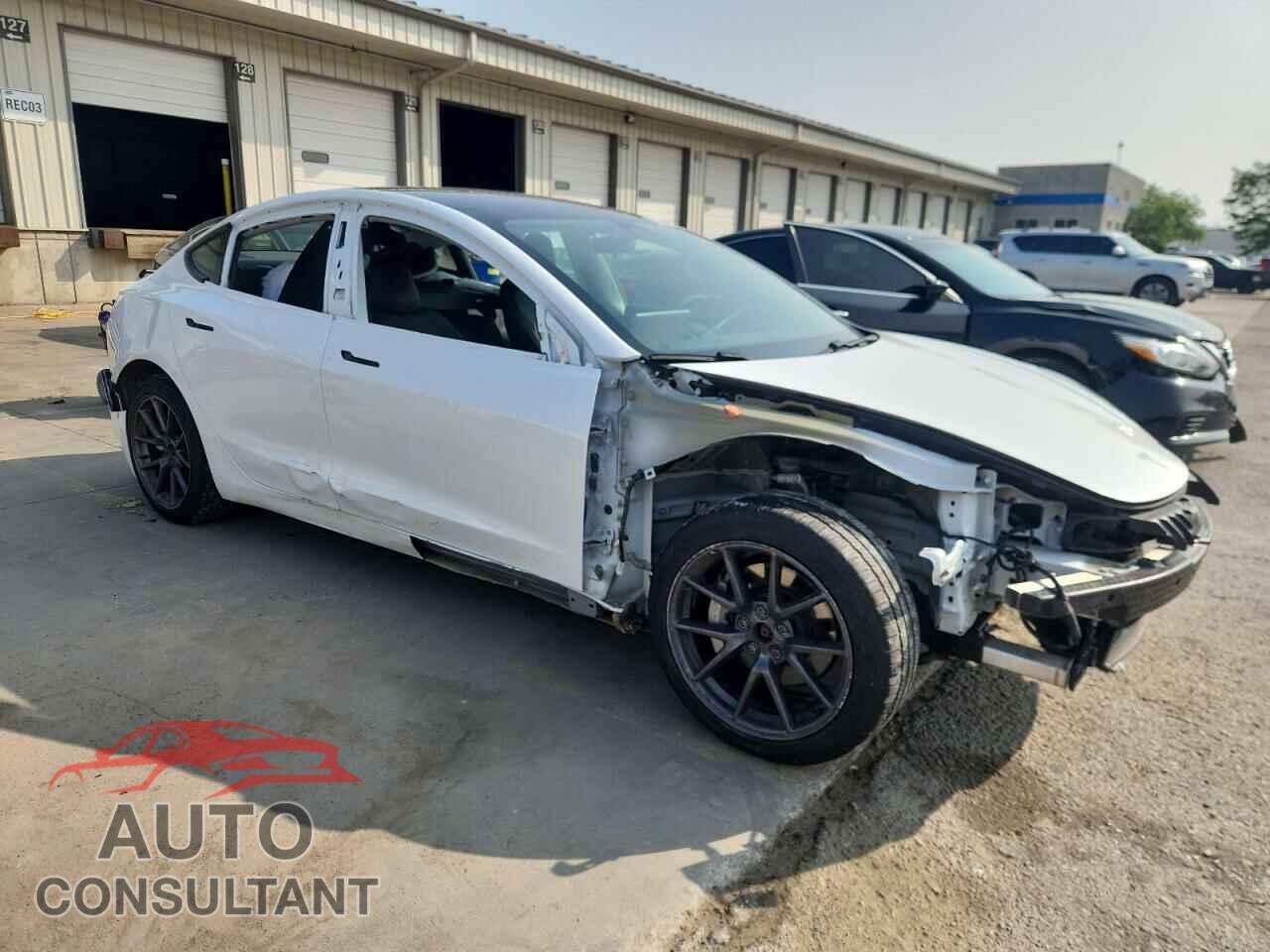 TESLA MODEL 3 2021 - 5YJ3E1EB7MF066163