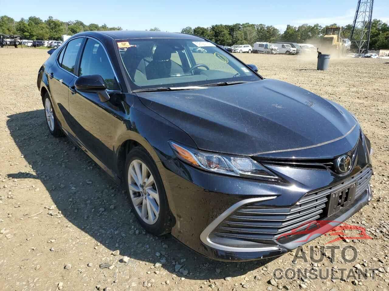 TOYOTA CAMRY 2021 - 4T1C11AK3MU600036