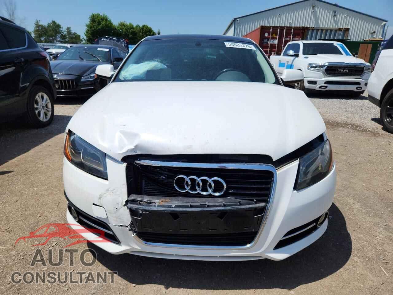 AUDI A3 2011 - WAUNFCFM4BA167780