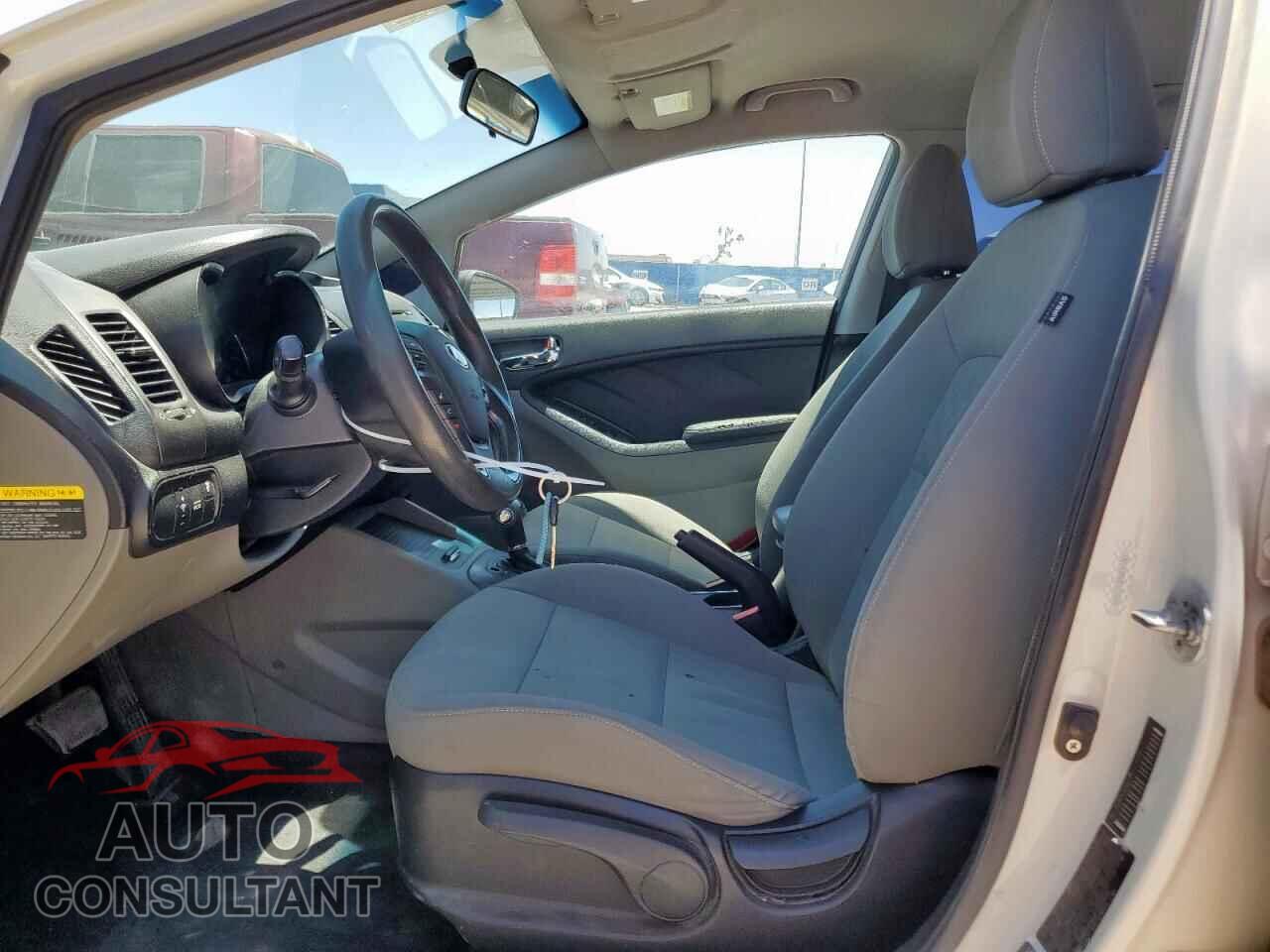 KIA FORTE 2015 - KNAFK4A64F5259694