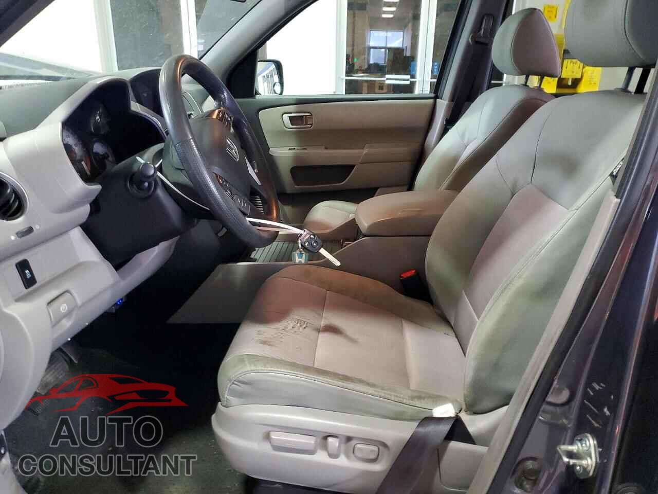 HONDA PILOT 2015 - 5FNYF4H35FB034257