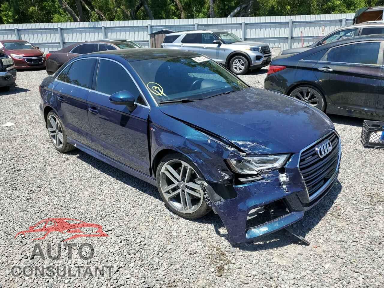 AUDI A3 2017 - WAUJ8GFF4H1067687
