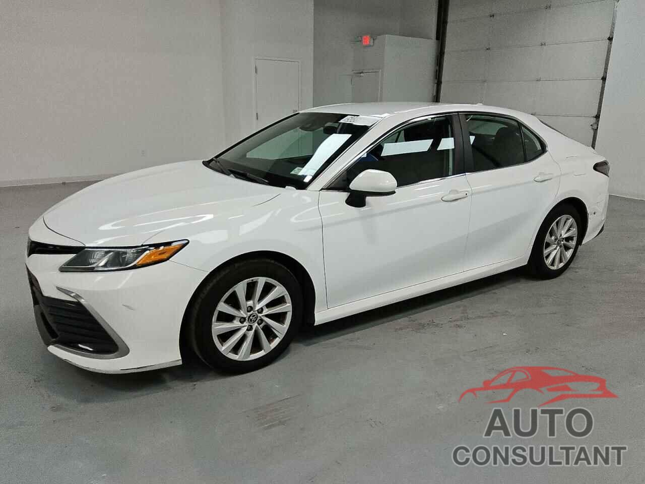 TOYOTA CAMRY 2021 - 4T1C11AK1MU513087