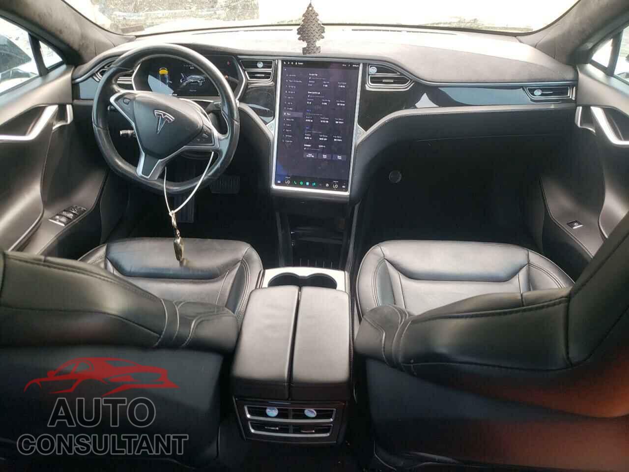 TESLA MODEL S 2015 - 5YJSA1E12FF118302