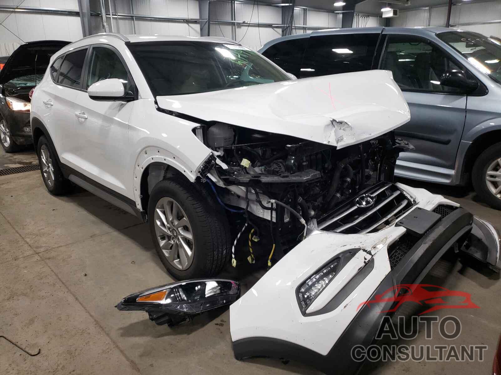 HYUNDAI TUCSON 2017 - KM8J3CA4XHU500438