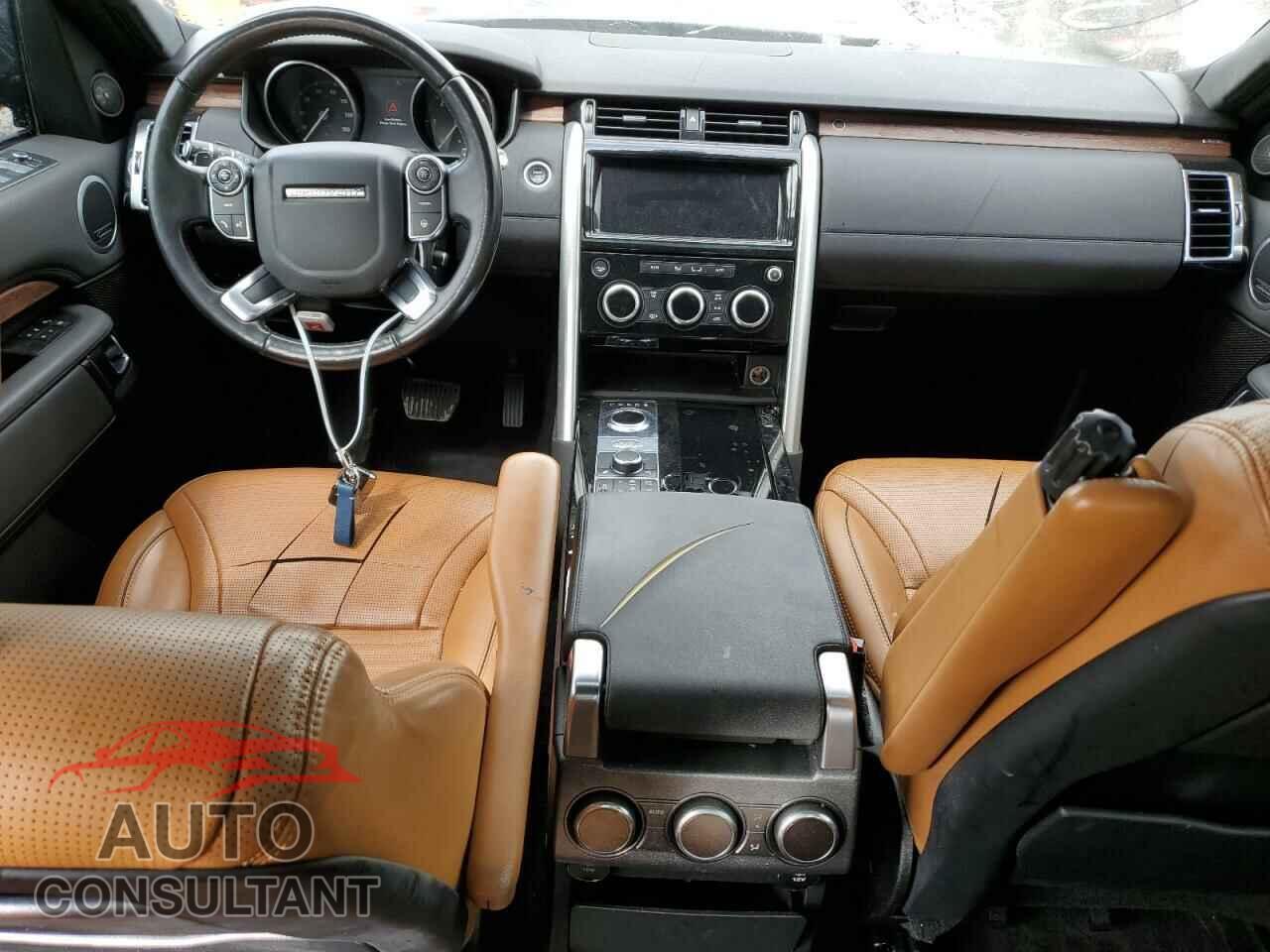 LAND ROVER DISCOVERY 2017 - SALRRBBK9HA043838