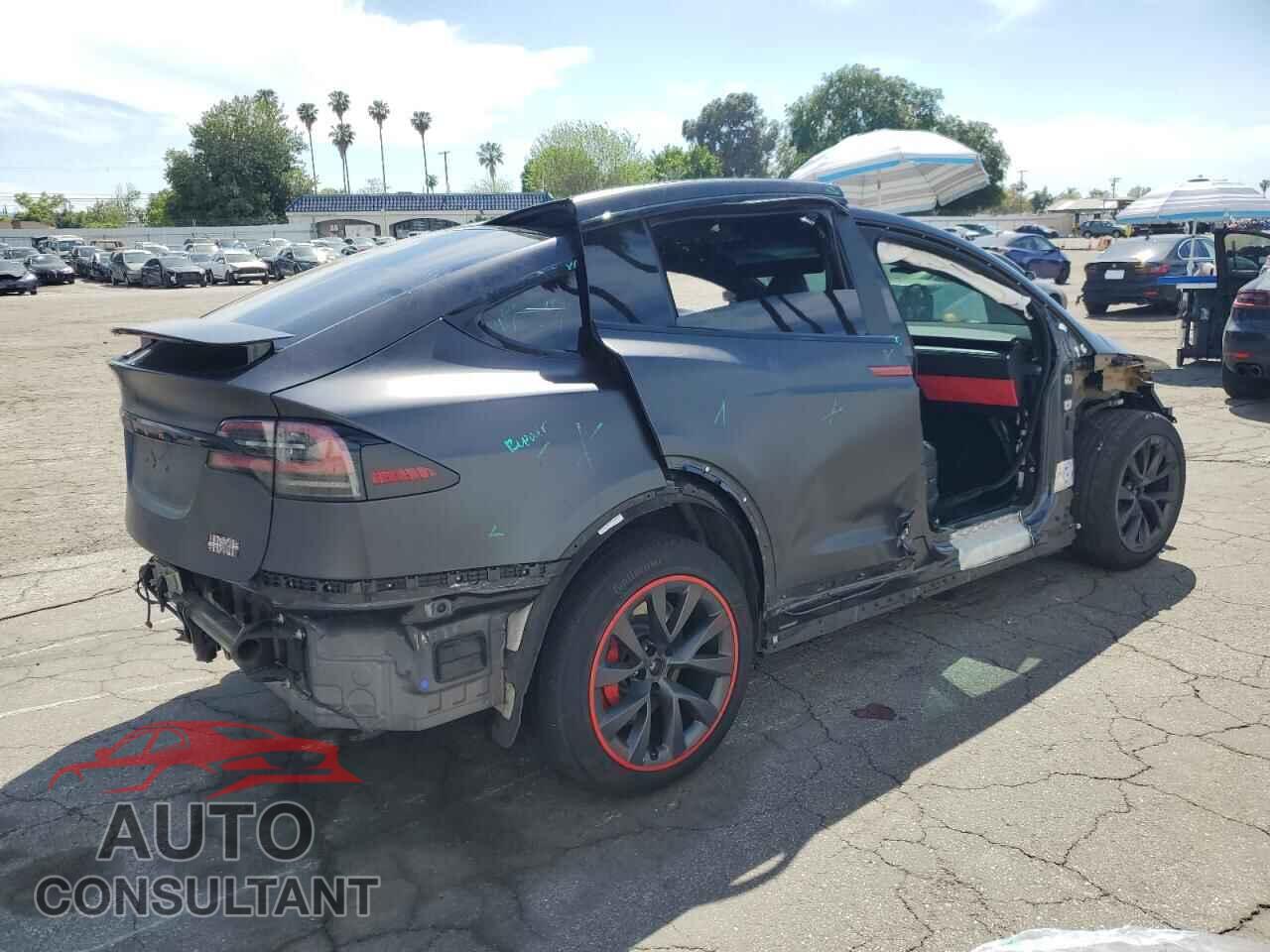 TESLA MODEL X 2024 - 7SAXCBE64RF442876