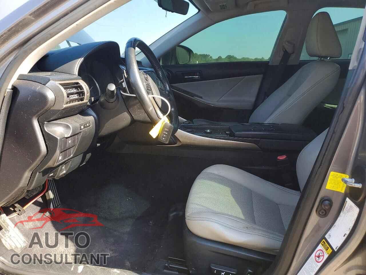 LEXUS IS 2014 - JTHCF1D28E5007171
