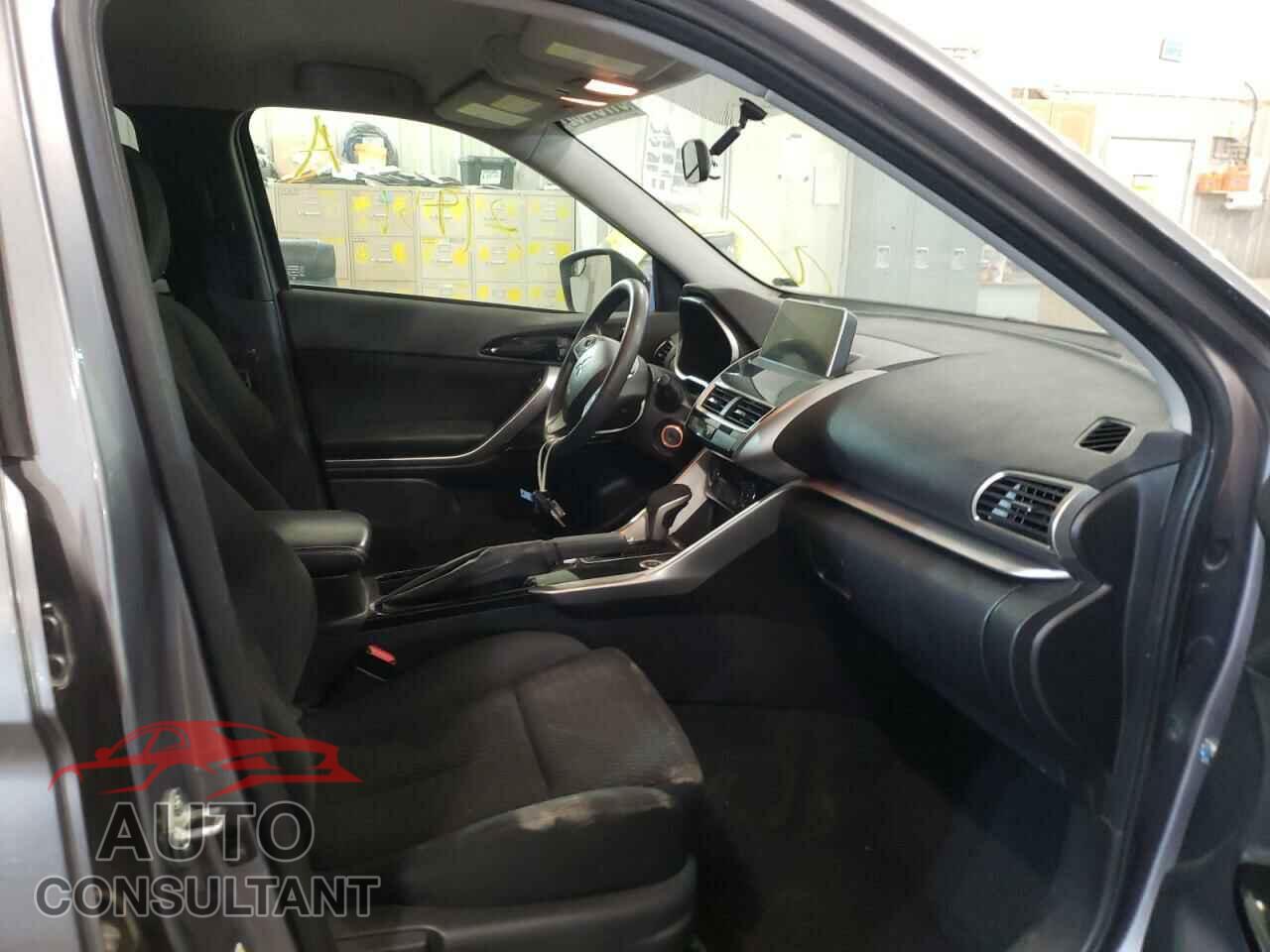 MITSUBISHI ECLIPSE 2019 - JA4AT4AA4KZ019668